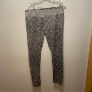Fabletics leggings Size XL